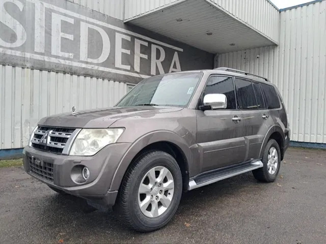 Mitsubishi Pajero GLS 3.5 - V6 , 4x4 , 7 Pers. , Full option - Car: picture 1 Mitsubishi Pajero GLS 3.5 - V6 , 4x4 , 7 Pers. , Full option - Car: picture 1