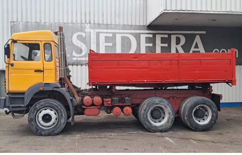 Renault G 300.26 , Manager , 6x4 , 3 Way-Tipper , Spring Suspension , Manual - Tipper: picture 5 Renault G 300.26 , Manager , 6x4 , 3 Way-Tipper , Spring Suspension , Manual - Tipper: picture 5