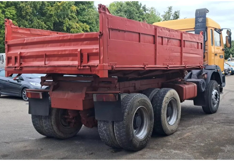 Renault G 300.26 , Manager , 6x4 , 3 Way-Tipper , Spring Suspension , Manual - Tipper: picture 3 Renault G 300.26 , Manager , 6x4 , 3 Way-Tipper , Spring Suspension , Manual - Tipper: picture 3