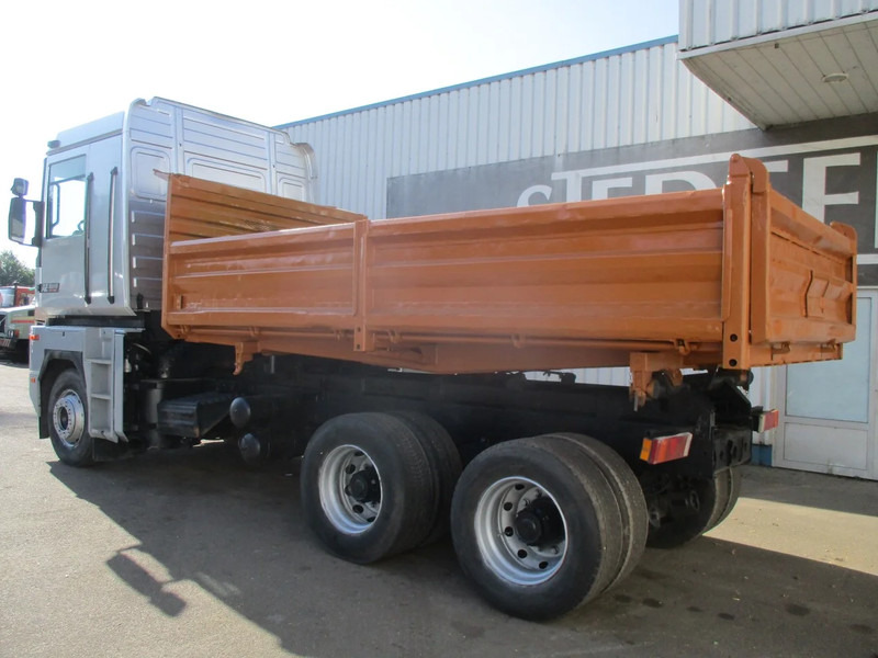 Renault Magnum AE 385 TI , 6x4, 3 Way Tipper ,Manual , Airco ,Spring suspension - Tipper: picture 5 Renault Magnum AE 385 TI , 6x4, 3 Way Tipper ,Manual , Airco ,Spring suspension - Tipper: picture 5