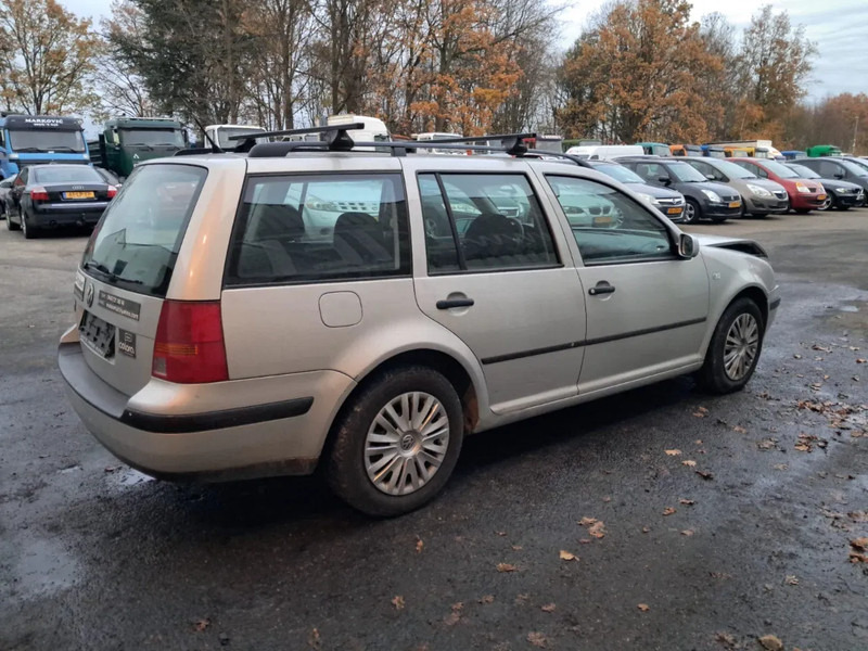 Volkswagen Golf 1.6 Variant , Automatic , Airco , Belgium Regestration - Car: picture 3 Volkswagen Golf 1.6 Variant , Automatic , Airco , Belgium Regestration - Car: picture 3