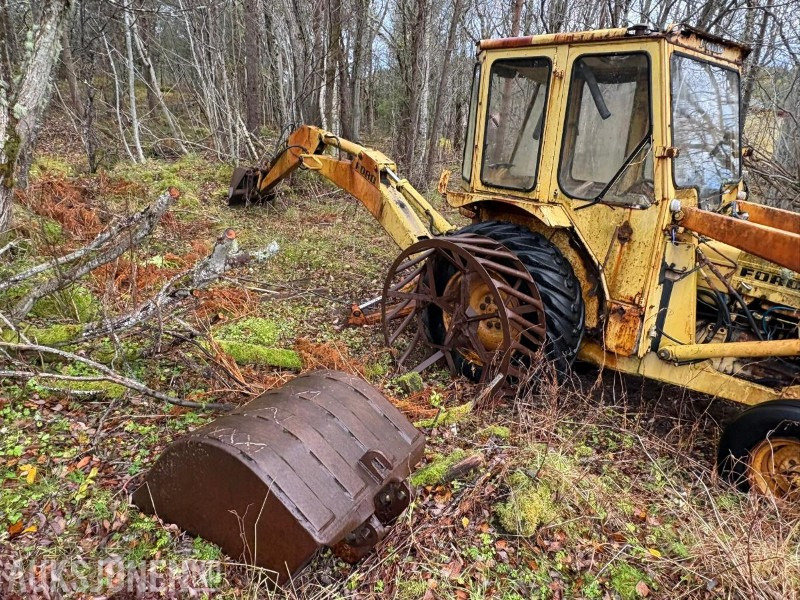 1975 FORD 4550 TRAKTORGRAVER - Farm tractor: picture 5 1975 FORD 4550 TRAKTORGRAVER - Farm tractor: picture 5