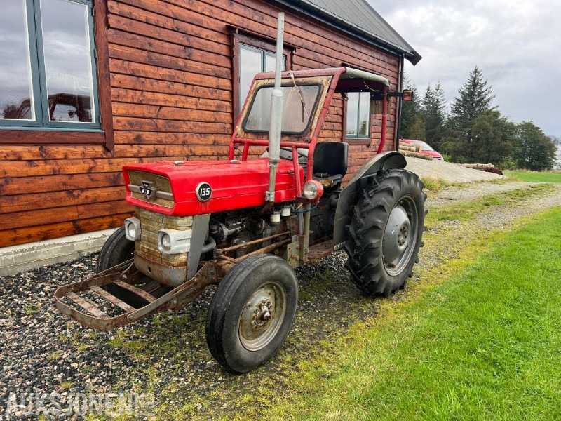 1978 Massey Ferguson MF 135 restaureringsobjekt - Farm tractor: picture 1 1978 Massey Ferguson MF 135 restaureringsobjekt - Farm tractor: picture 1