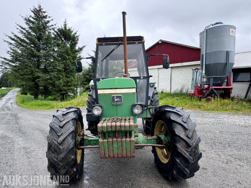 1981 John Deere 2040 - 4x4 - Hydraulisk toppstag og Triangel - 2 kjettinger - Farm tractor: picture 2 1981 John Deere 2040 - 4x4 - Hydraulisk toppstag og Triangel - 2 kjettinger - Farm tractor: picture 2