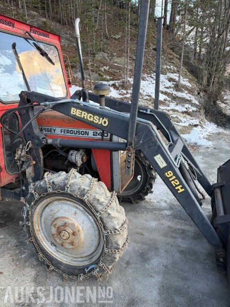 1982 Massey Ferguson MF 240 - Farm tractor: picture 4 1982 Massey Ferguson MF 240 - Farm tractor: picture 4