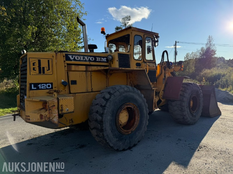 1988 Volvo L120 Hjullaster m/gjerstad skuff - Wheel loader: picture 5 1988 Volvo L120 Hjullaster m/gjerstad skuff - Wheel loader: picture 5