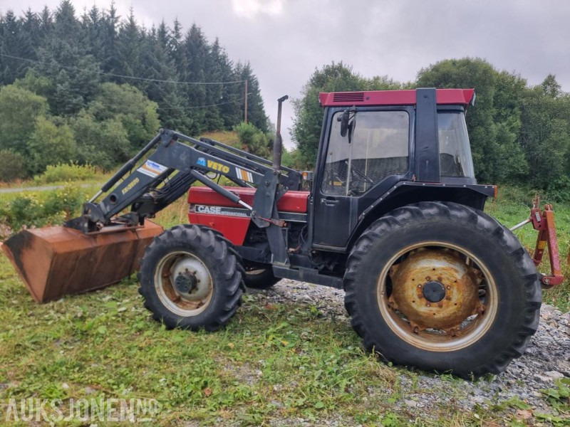 1990 CASE IH 956XL TRAKTOR snøfres 2 skuffer triangelfeste MVA FRI - Farm tractor: picture 5 1990 CASE IH 956XL TRAKTOR snøfres 2 skuffer triangelfeste MVA FRI - Farm tractor: picture 5