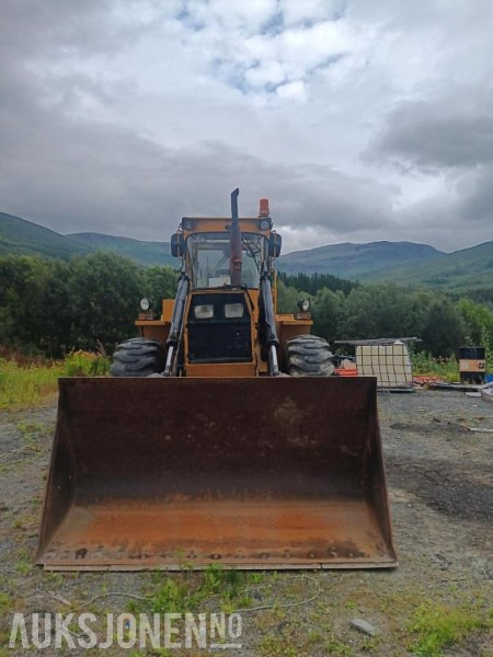 1991 Volvo 6300 traktorgraver MVA FRI OVERHALT MOTOR Frontskuffe tannskuffe pusseskuffe - Backhoe loader: picture 2 1991 Volvo 6300 traktorgraver MVA FRI OVERHALT MOTOR Frontskuffe tannskuffe pusseskuffe - Backhoe loader: picture 2