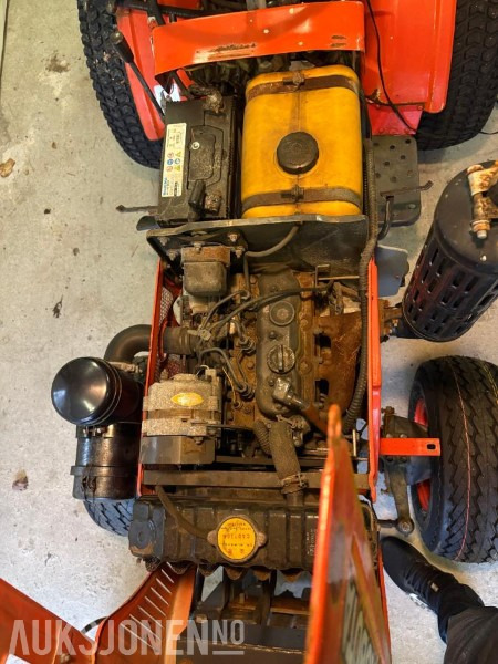 1998 Kubota B7100 Traktor - Construction equipment: picture 4 1998 Kubota B7100 Traktor - Construction equipment: picture 4