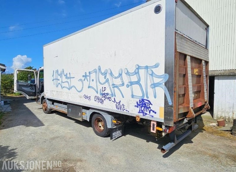 2004 Mercedes-Benz 818/42AT7,5, Reparasjonsobjekt - Box truck: picture 4 2004 Mercedes-Benz 818/42AT7,5, Reparasjonsobjekt - Box truck: picture 4