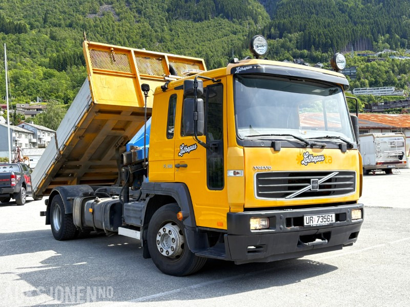 2006 Volvo FL 6 H kranbil med tipp - 229 139 km - EU godkjent til 21.02.2026 - Crane truck: picture 2 2006 Volvo FL 6 H kranbil med tipp - 229 139 km - EU godkjent til 21.02.2026 - Crane truck: picture 2