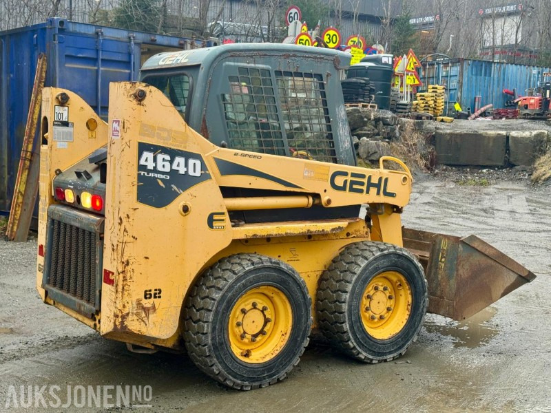 2007 Gehl 4640 Kompaktlaster - Skuffe - Gafler - Kost - Timer: 1089 - Skid steer loader: picture 5 2007 Gehl 4640 Kompaktlaster - Skuffe - Gafler - Kost - Timer: 1089 - Skid steer loader: picture 5