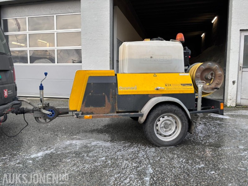 2009 RIONED UNIJET P-41 SPYLEVOGN / HØYTRYKKSVASKER. HONDA GX 670. - Construction equipment: picture 2 2009 RIONED UNIJET P-41 SPYLEVOGN / HØYTRYKKSVASKER. HONDA GX 670. - Construction equipment: picture 2