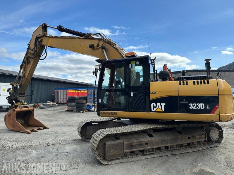 2010 CAT 323D GRAVEMASKIN - 14167 TIMER - Excavator: picture 1 2010 CAT 323D GRAVEMASKIN - 14167 TIMER - Excavator: picture 1