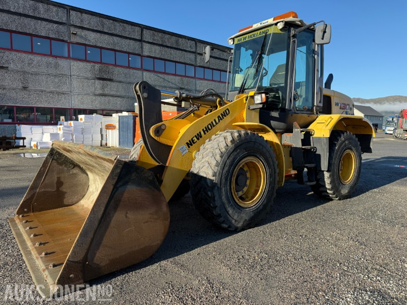 2011 New Holland W130B hjullaster – kun 3 580 timer - Wheel loader: picture 1 2011 New Holland W130B hjullaster – kun 3 580 timer - Wheel loader: picture 1