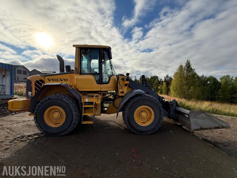 2011 Volvo L70F - Sentralsmøring - Spakestyring - 8830 timer - 13 700kg - Wheel loader: picture 4 2011 Volvo L70F - Sentralsmøring - Spakestyring - 8830 timer - 13 700kg - Wheel loader: picture 4