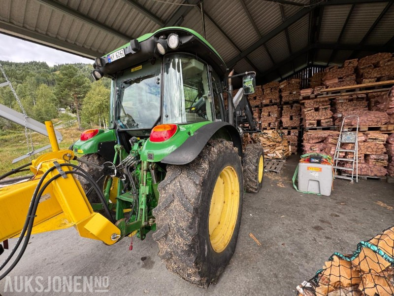 2012 John Deere 5100R traktor / 40 km,t / frontlaster / 6368 timer - Farm tractor: picture 5 2012 John Deere 5100R traktor / 40 km,t / frontlaster / 6368 timer - Farm tractor: picture 5