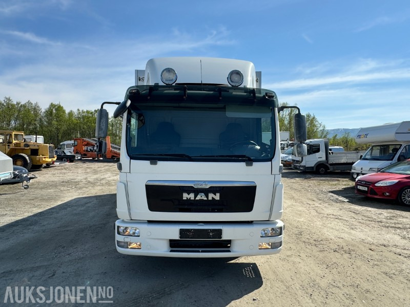 2013 MAN TGL 8.220 4X2BL - 18PL Carrier Frys - Bakløft - EU-Godkjent - Box truck: picture 2 2013 MAN TGL 8.220 4X2BL - 18PL Carrier Frys - Bakløft - EU-Godkjent - Box truck: picture 2