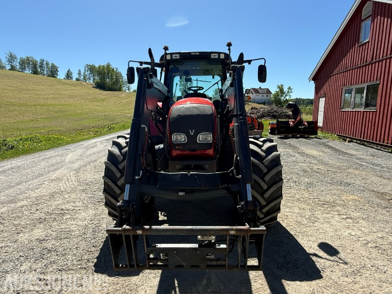 Farm tractor 2013 Valtra 8670 traktor - Fjærende fremaksel - Hyttefjæring - 2 seter: picture 10