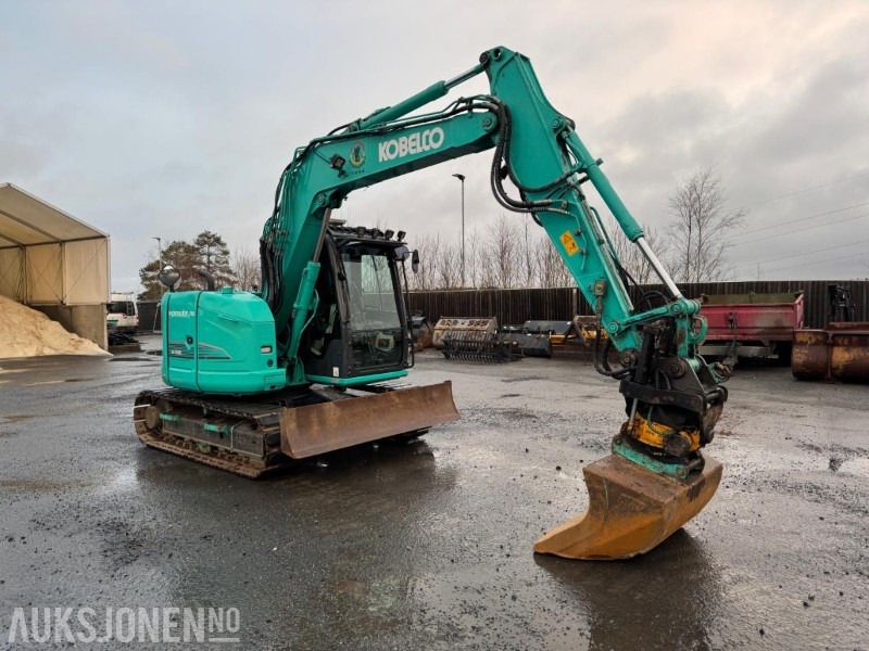 2015 Kobelco SK75SR-3E GRAVEMASKIN, ENGCON TILTROTATOR, SENTRALSMØRING, SERVICEHISTORIKK, 2 SKUFFER - Excavator: picture 2 2015 Kobelco SK75SR-3E GRAVEMASKIN, ENGCON TILTROTATOR, SENTRALSMØRING, SERVICEHISTORIKK, 2 SKUFFER - Excavator: picture 2