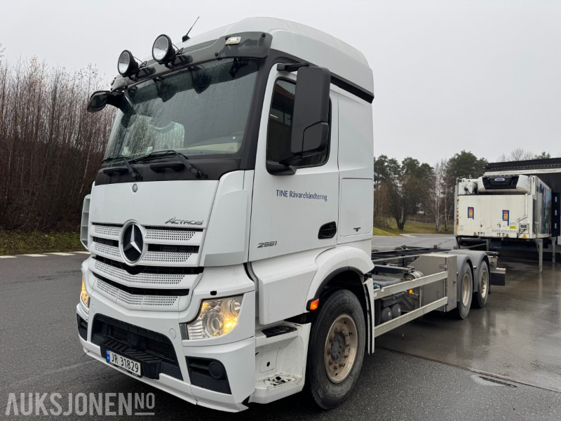 2015 Mercedes-Benz Actros container chassis LAV KM - Container transporter/ Swap body truck: picture 1 2015 Mercedes-Benz Actros container chassis LAV KM - Container transporter/ Swap body truck: picture 1