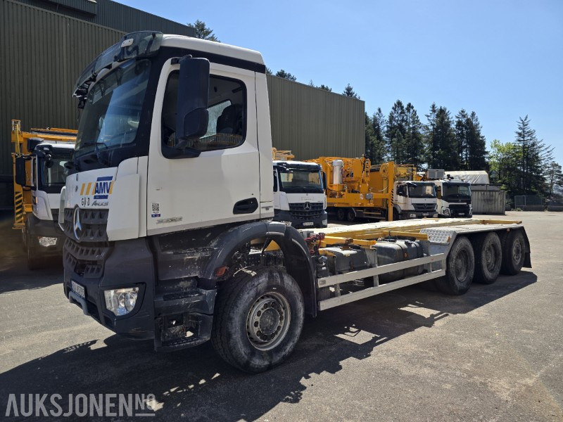 2015 Mercedes-Benz Arocs 3232 chassis / kun 11768 km og 1587 timer - Cab chassis truck: picture 1 2015 Mercedes-Benz Arocs 3232 chassis / kun 11768 km og 1587 timer - Cab chassis truck: picture 1