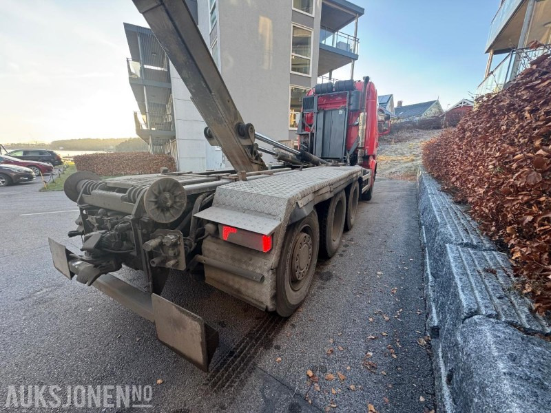 2015 Scania R580 8x4 tridem Krokbil / krokløft m/ JOAB 24t krok med knekk - Hook lift truck: picture 5 2015 Scania R580 8x4 tridem Krokbil / krokløft m/ JOAB 24t krok med knekk - Hook lift truck: picture 5