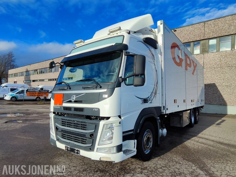 2015 Volvo FM 460 6x2 skapbil m/Full sideåpning - Carrier kjøleanlegg og bakløft - Box truck: picture 2 2015 Volvo FM 460 6x2 skapbil m/Full sideåpning - Carrier kjøleanlegg og bakløft - Box truck: picture 2