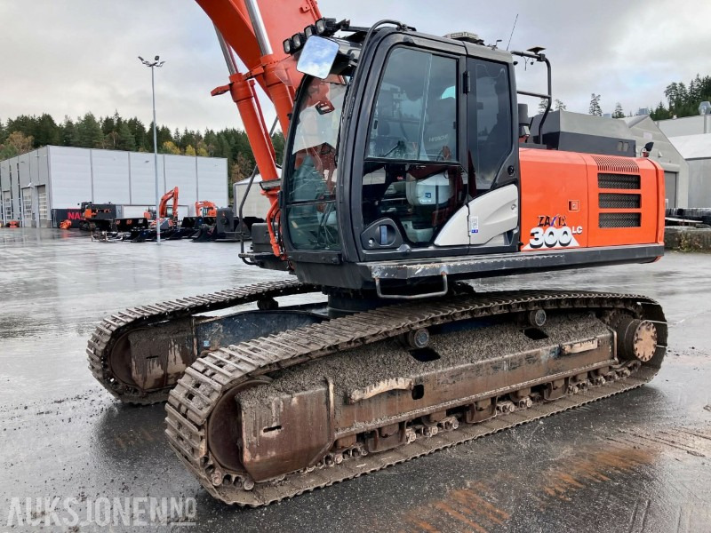 2018 Hitachi ZX300 LC-6 - Topcon GX60 - Sentralsmøring - 8200t - Excavator: picture 5 2018 Hitachi ZX300 LC-6 - Topcon GX60 - Sentralsmøring - 8200t - Excavator: picture 5