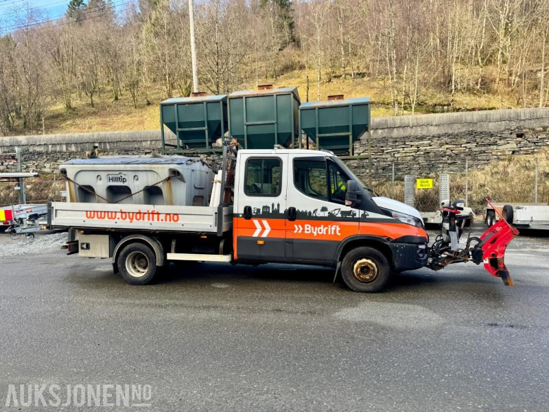 2018 Iveco Daily Kranbil m/Tipp - S/V Dekk - Saltstrøer - Brøyteskjær - Webasto - S/V Dekk - Eu-godkjent til 08/25 - Km: 106672 - Crane truck: picture 4 2018 Iveco Daily Kranbil m/Tipp - S/V Dekk - Saltstrøer - Brøyteskjær - Webasto - S/V Dekk - Eu-godkjent til 08/25 - Km: 106672 - Crane truck: picture 4