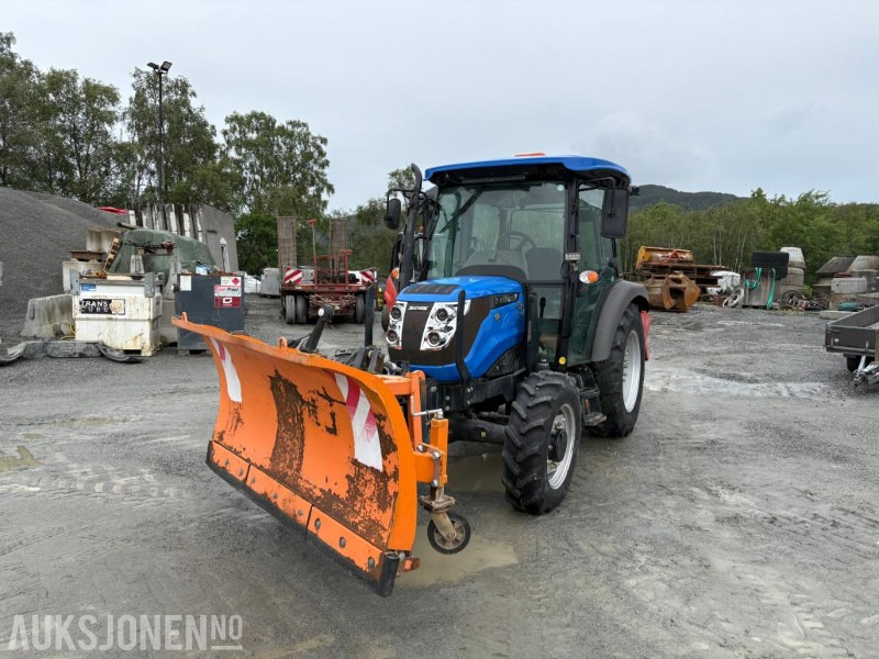 2020 Solis 50 med frontlaster,strøapparat og brøyteskjær - Farm tractor: picture 1 2020 Solis 50 med frontlaster,strøapparat og brøyteskjær - Farm tractor: picture 1