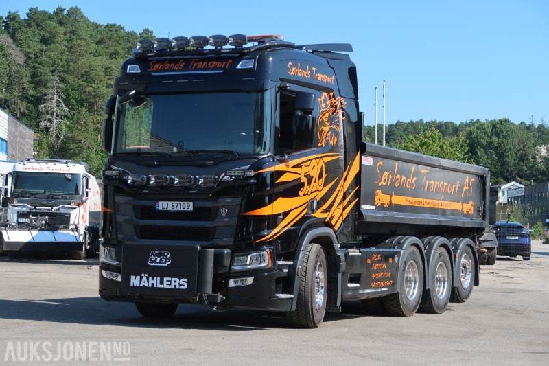 2024 Scania R590 8x4 brøyterigget krokbil m/ 24t JOAB krok - 12 000 km - serviceavtale - Hook lift truck: picture 3 2024 Scania R590 8x4 brøyterigget krokbil m/ 24t JOAB krok - 12 000 km - serviceavtale - Hook lift truck: picture 3