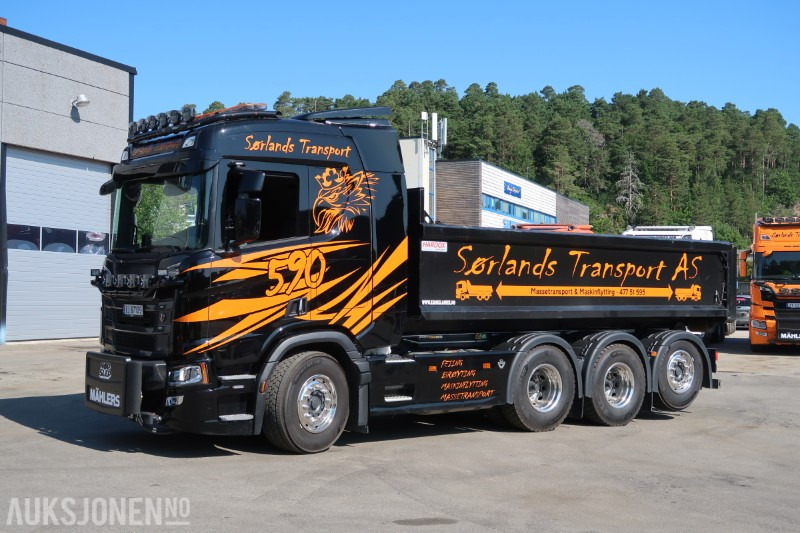 2024 Scania R590 8x4 brøyterigget krokbil m/ 24t JOAB krok - 12 000 km - serviceavtale - Hook lift truck: picture 2 2024 Scania R590 8x4 brøyterigget krokbil m/ 24t JOAB krok - 12 000 km - serviceavtale - Hook lift truck: picture 2