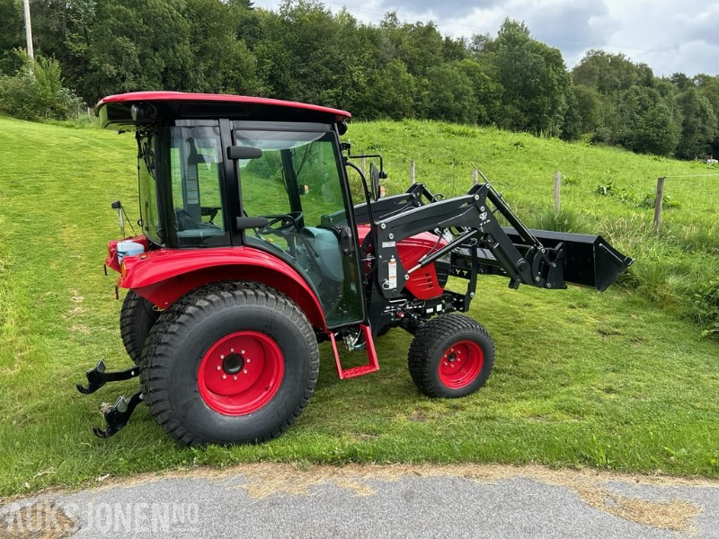 2024 TYM 6225 Traktor m/frontlaster - Farm tractor: picture 4 2024 TYM 6225 Traktor m/frontlaster - Farm tractor: picture 4