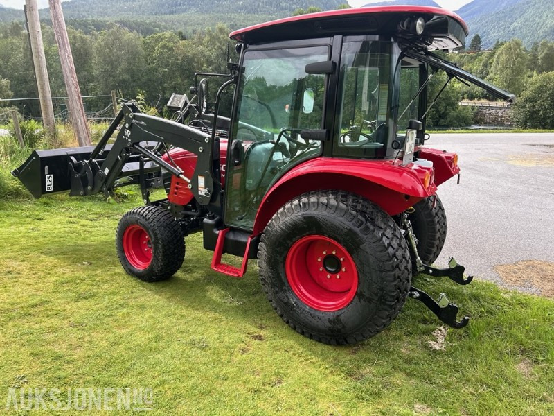 2024 TYM 6225 Traktor m/frontlaster - Farm tractor: picture 2 2024 TYM 6225 Traktor m/frontlaster - Farm tractor: picture 2