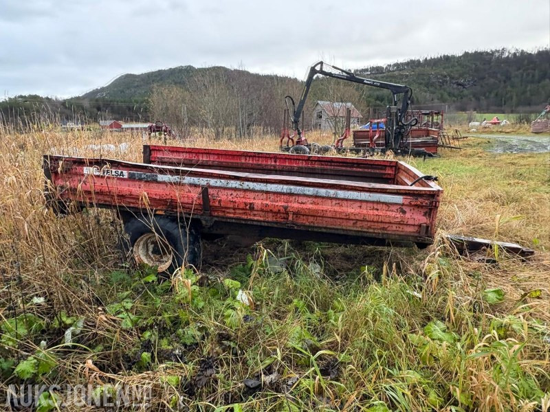 1 VESLA 40 TRAKTORHENGER - Agricultural machinery: picture 4 1 VESLA 40 TRAKTORHENGER - Agricultural machinery: picture 4