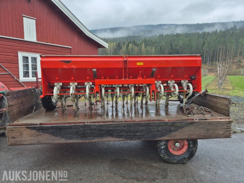 1976 Tume Kombi Variant såmaskin - Agricultural machinery: picture 3 1976 Tume Kombi Variant såmaskin - Agricultural machinery: picture 3