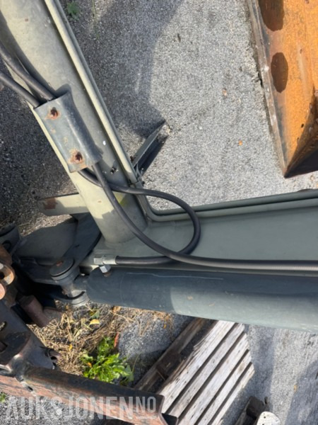 2003 Quicke UM Frontlaster for traktor - Agricultural machinery: picture 5 2003 Quicke UM Frontlaster for traktor - Agricultural machinery: picture 5