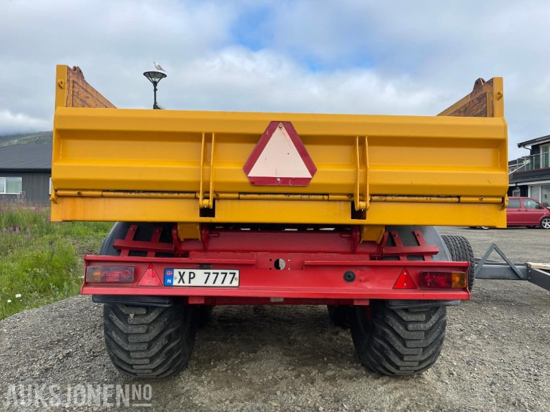 2009 Pronar T679/2 Dumperhenger - Agricultural machinery: picture 4 2009 Pronar T679/2 Dumperhenger - Agricultural machinery: picture 4