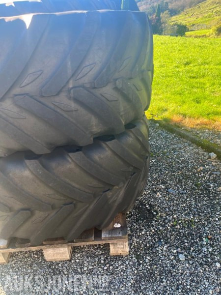 2012 4STK KOMPLETTE JOHN DEERE HJUL. 8 HULLS. - Agricultural machinery: picture 4 2012 4STK KOMPLETTE JOHN DEERE HJUL. 8 HULLS. - Agricultural machinery: picture 4