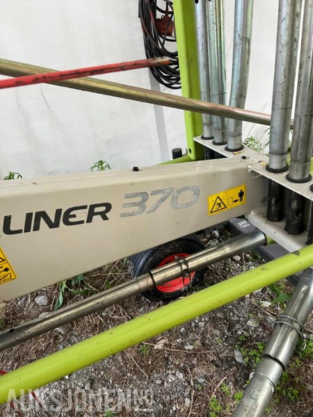 2013 Claas Liner 370 rive - Agricultural machinery: picture 3 2013 Claas Liner 370 rive - Agricultural machinery: picture 3