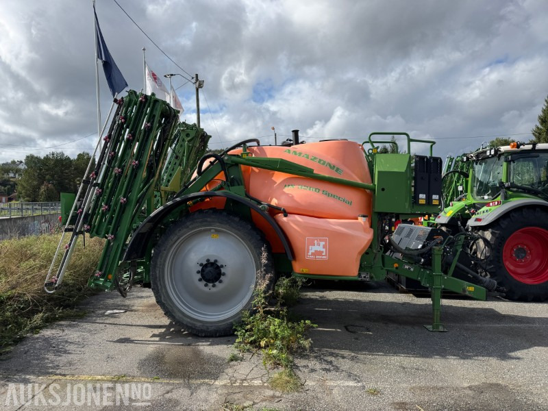 2015 Amazone UX3200 Special åkersprøyte – 21 meter, 2015 - Agricultural machinery: picture 3 2015 Amazone UX3200 Special åkersprøyte – 21 meter, 2015 - Agricultural machinery: picture 3