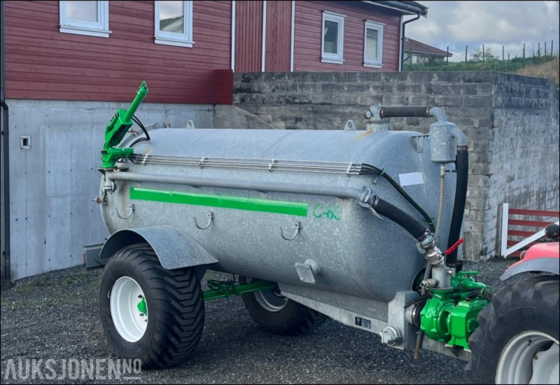 2015 Garcia 8300L Vakuum og Kombijetvogn - Agricultural machinery: picture 1 2015 Garcia 8300L Vakuum og Kombijetvogn - Agricultural machinery: picture 1
