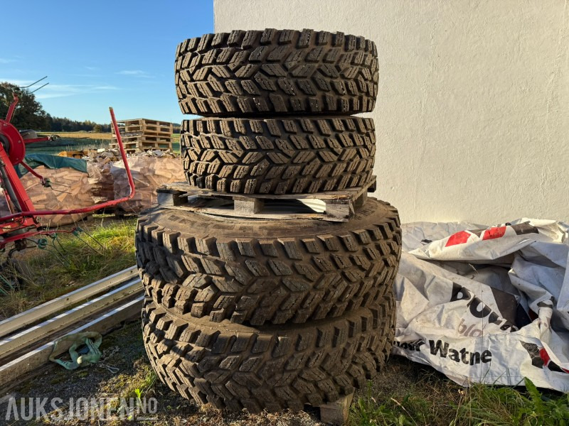 2018 Nokian Hakkapeliitta Traktordekk 480/80R38 og 440/80R24 m/pigg og seiping - Agricultural machinery: picture 1 2018 Nokian Hakkapeliitta Traktordekk 480/80R38 og 440/80R24 m/pigg og seiping - Agricultural machinery: picture 1