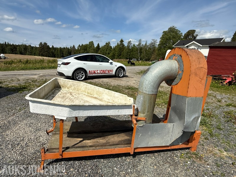 Bærrensker til traktor - brukt til solbær - Agricultural machinery: picture 4 Bærrensker til traktor - brukt til solbær - Agricultural machinery: picture 4