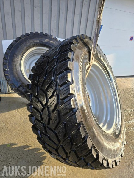 Nokian Hakkapelitta TRI med pigg - 4 stk - Agricultural machinery: picture 4 Nokian Hakkapelitta TRI med pigg - 4 stk - Agricultural machinery: picture 4