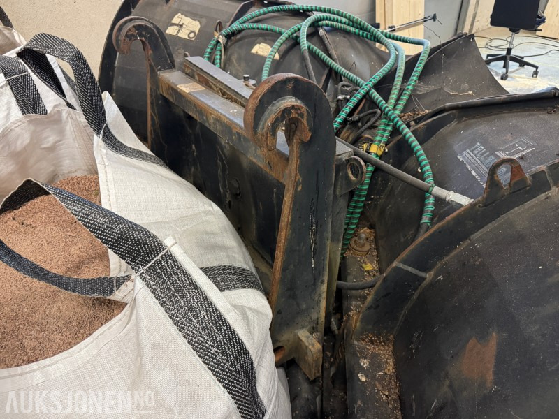 Tellefsdal 280cm V-plog / brøyteplog - hydraulisk - Agricultural machinery: picture 5 Tellefsdal 280cm V-plog / brøyteplog - hydraulisk - Agricultural machinery: picture 5