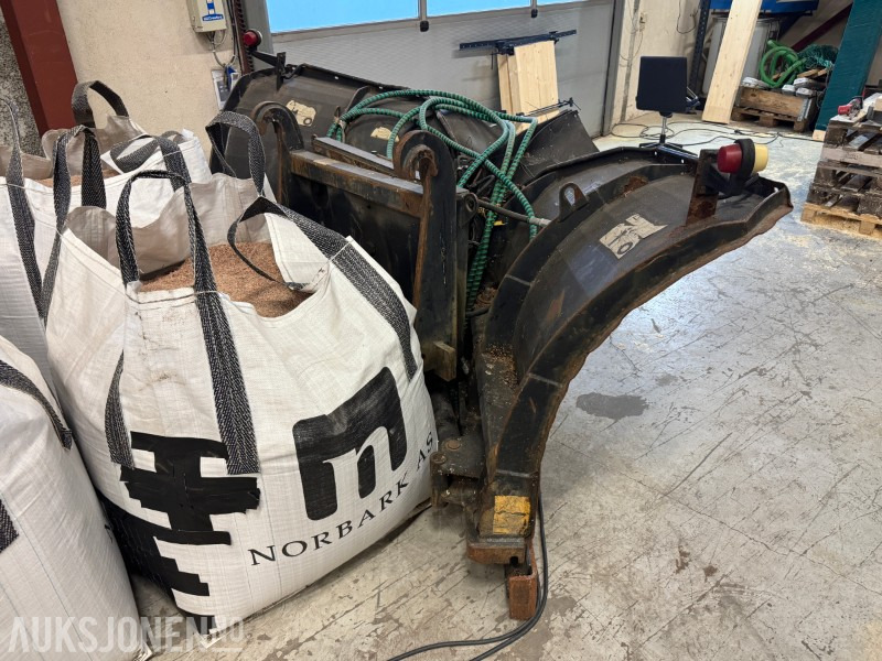 Tellefsdal 280cm V-plog / brøyteplog - hydraulisk - Agricultural machinery: picture 4 Tellefsdal 280cm V-plog / brøyteplog - hydraulisk - Agricultural machinery: picture 4