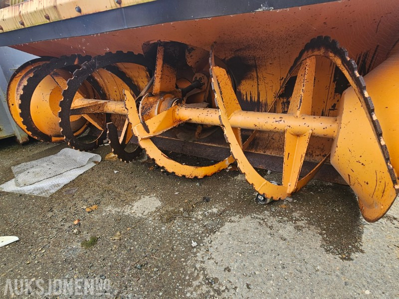 Zaugg snøfres med trepunktsfeste - Agricultural machinery: picture 4 Zaugg snøfres med trepunktsfeste - Agricultural machinery: picture 4