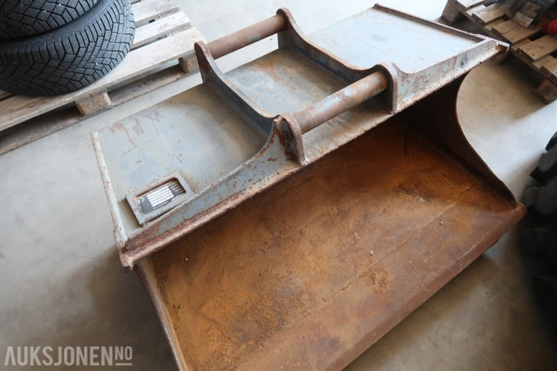 2009 BSM Pusseskuffe med S50 feste - 350 liter - Uten minstepris - Attachment for Construction machinery: picture 3 2009 BSM Pusseskuffe med S50 feste - 350 liter - Uten minstepris - Attachment for Construction machinery: picture 3